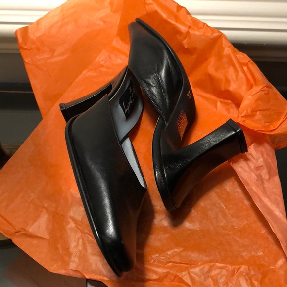 Shoes - Picture 2 of 5